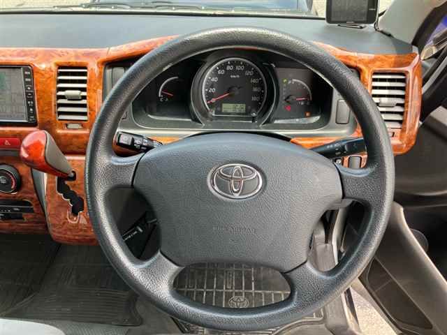 2010 Toyota Hiace ロングDX GLパッケージ auction photo 3