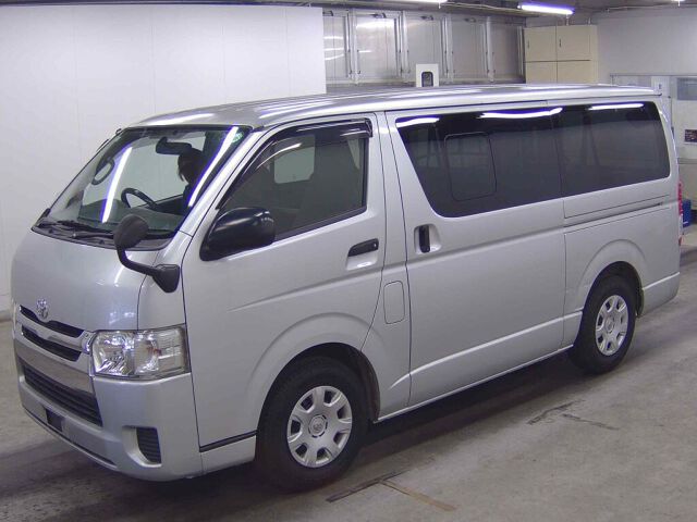 2014 Toyota Hiace DX GL Package auction photo 4