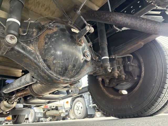 2018 Mitsubishi Fuso Canter Flat crane, 3-stage auction photo 10