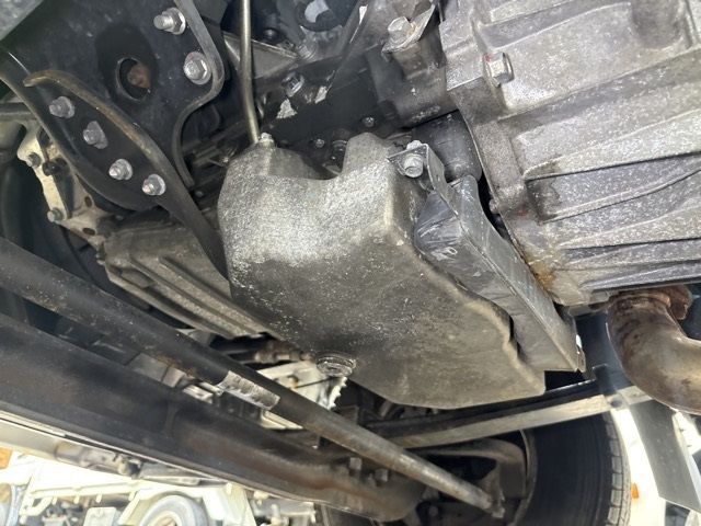2018 Mitsubishi Fuso Canter Flat crane, 3-stage auction photo 11