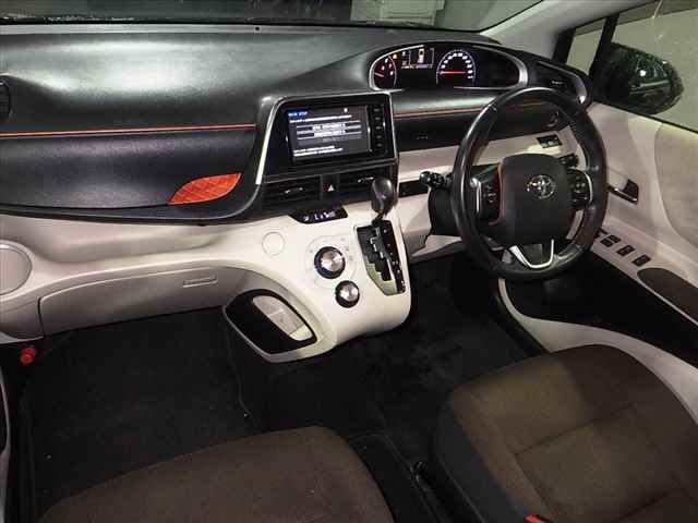 2016 Toyota Sienta G auction photo 5