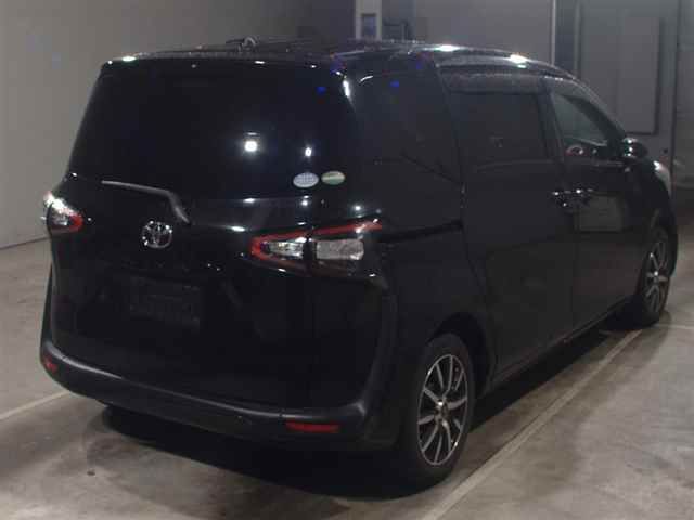 2016 Toyota Sienta G auction photo 2