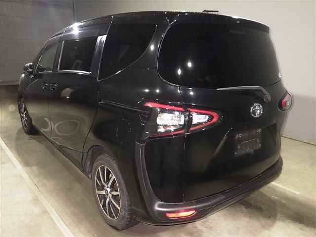 2016 Toyota Sienta G auction photo 4
