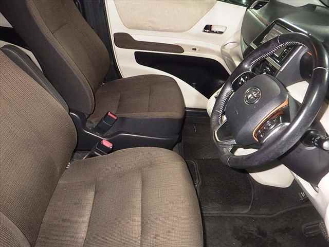 2016 Toyota Sienta G auction photo 9
