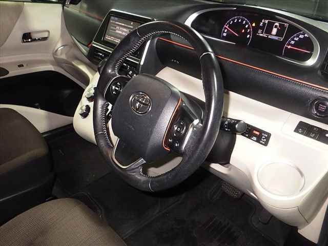 2016 Toyota Sienta G auction photo 8
