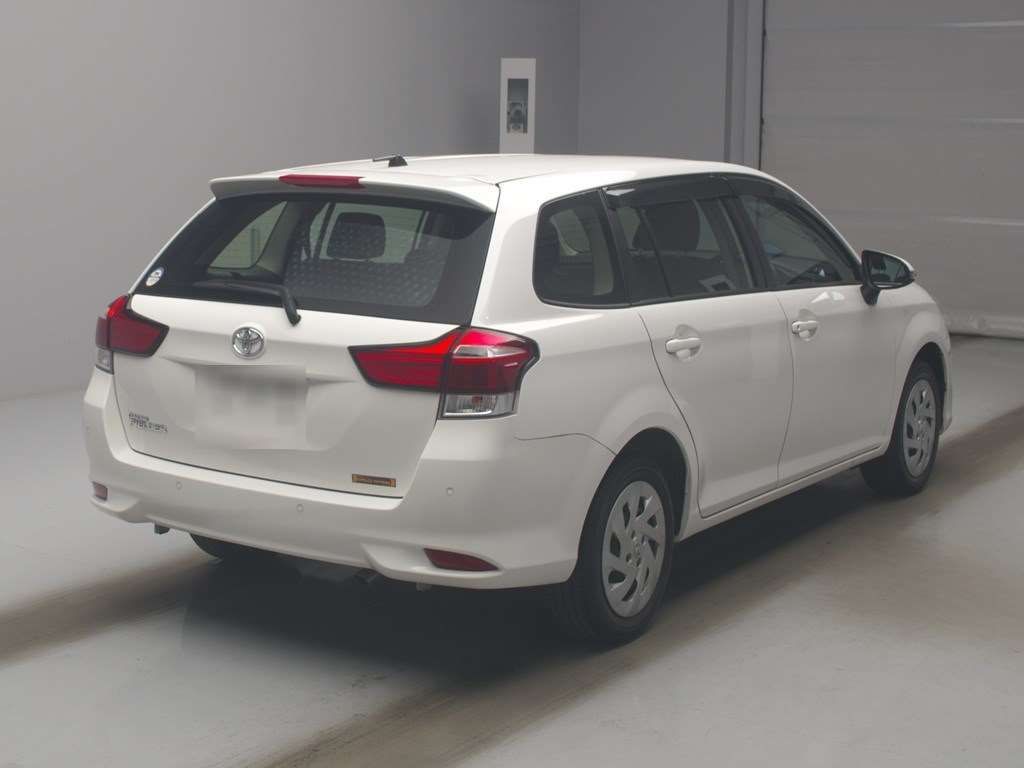2021 Toyota Corolla Fielder EX auction photo 2