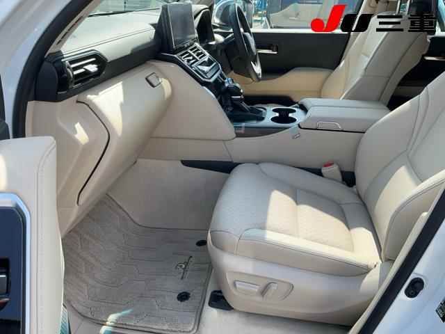 2025 Toyota Land Cruiser ZX auction photo 3