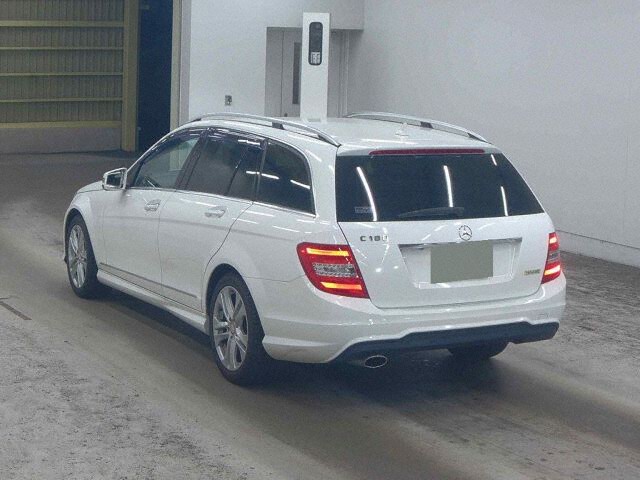 2012 Mercedes-Benz C-Class Station Wagon C180ブルーエフィAG auction photo 2