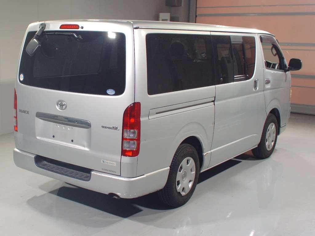 2005 Toyota Hiace ロングスーパーGL auction photo 2
