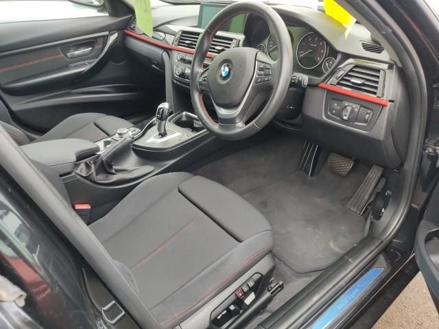 2012 BMW 3 Series 320dツーリングスポーツ auction photo 3