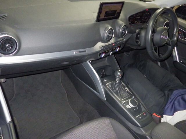 2017 Audi Q2 1.0TFSIスポーツ auction photo 3