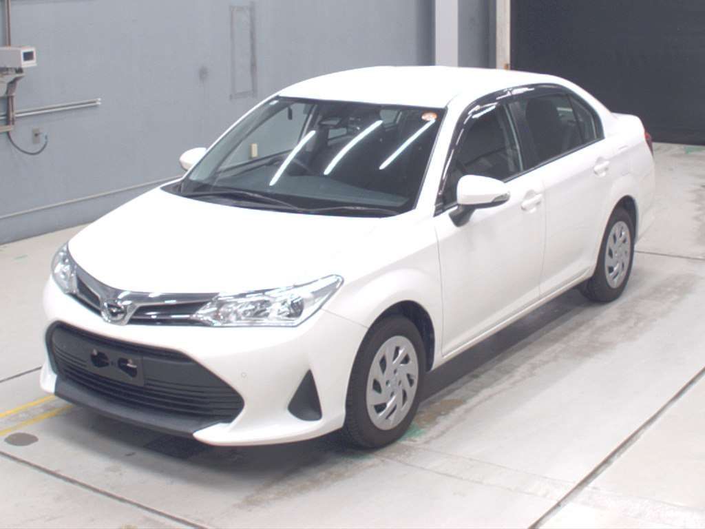 Japan Auction Vehicles 15 2021 Toyota Corolla Axio EX auction photo