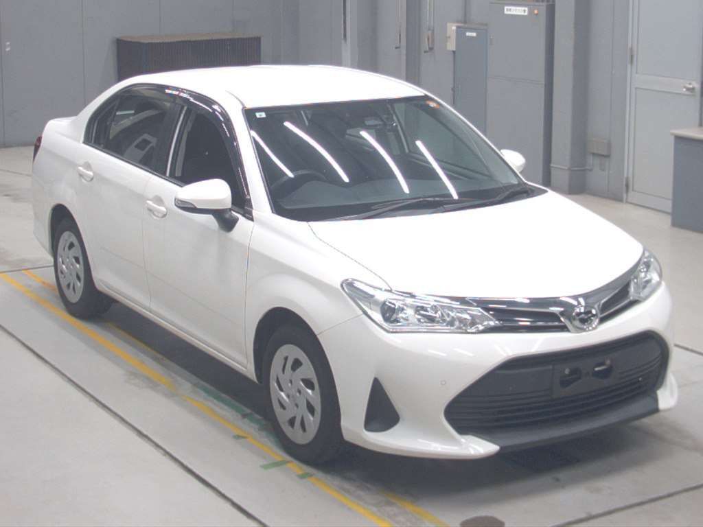 2021 Toyota Corolla Axio EX auction photo 5