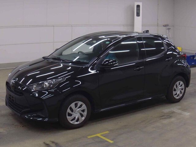2023 Toyota Yaris X 4WD auction photo 4