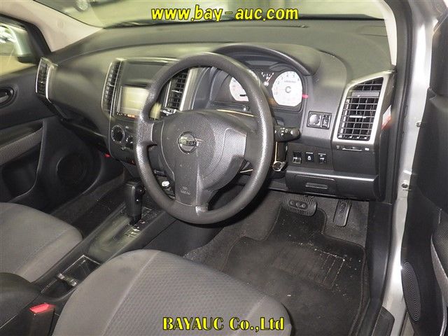 2015 Nissan ウイングロード 15S auction photo 3