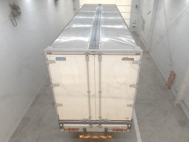 2016 Isuzu ウィング auction photo 3