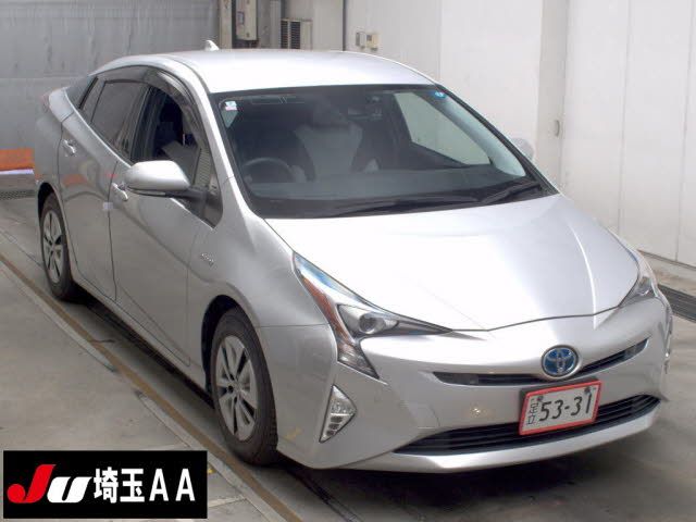 Japan Auction Vehicles 12 2016 Toyota Prius Aプレミアム auction photo