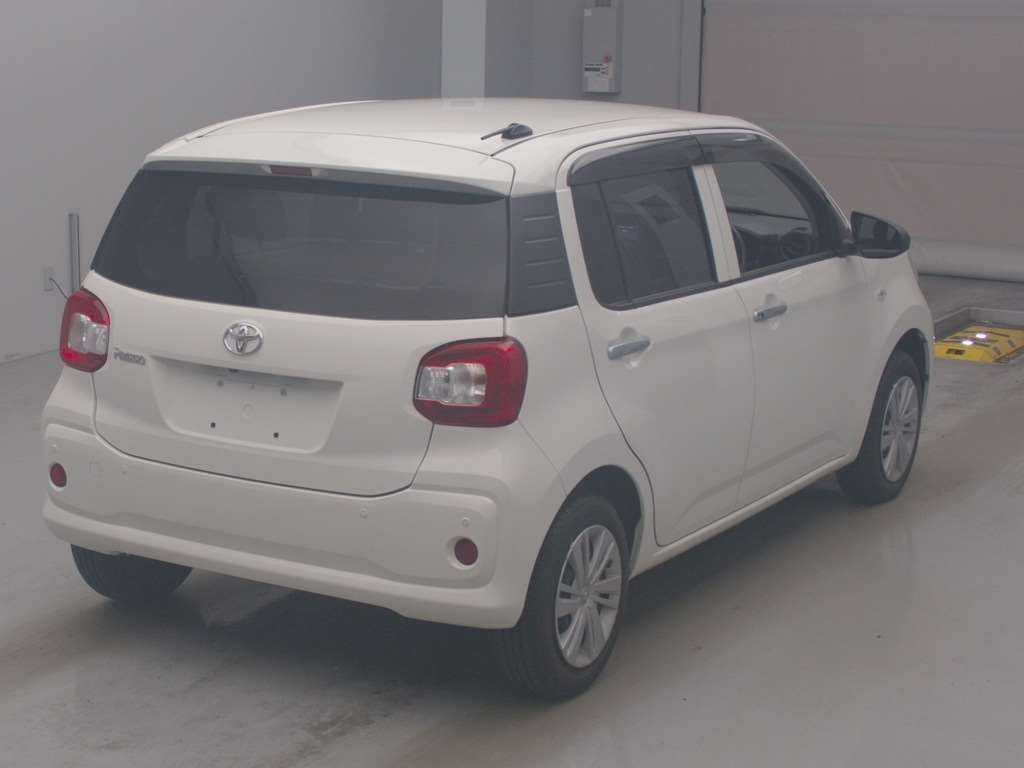 2021 Toyota Passo X auction photo 2