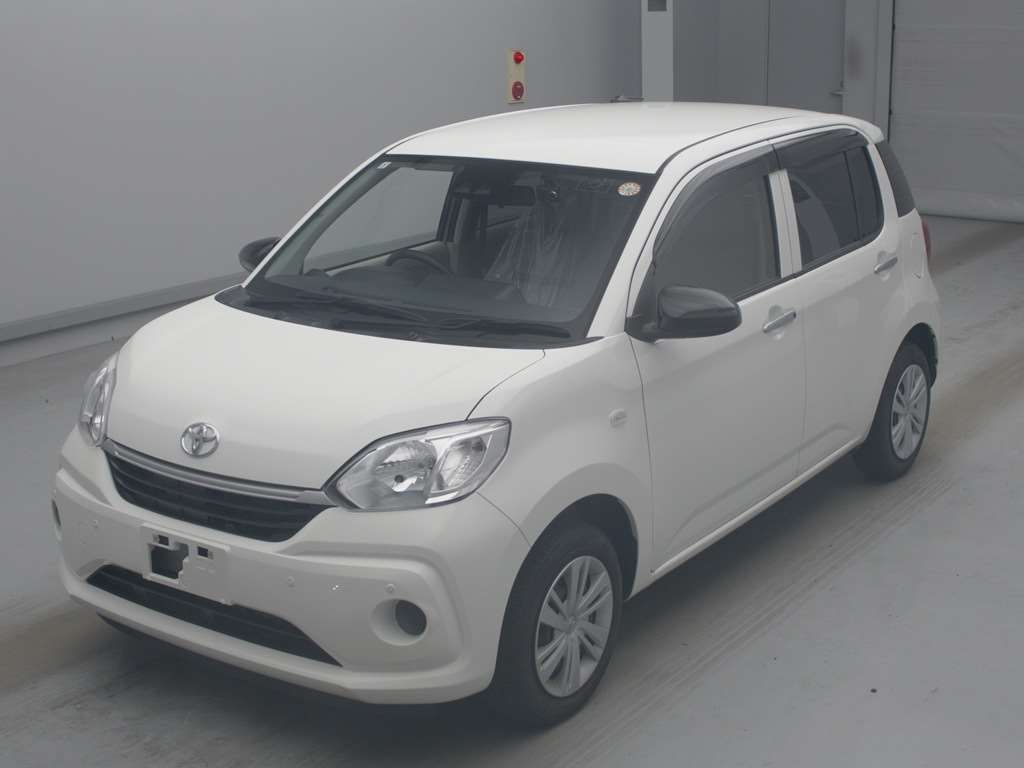 Japan Auction Vehicles 4 2021 Toyota Passo X auction photo