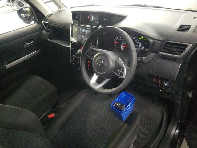2025 Toyota Roomy Custom G auction photo 3