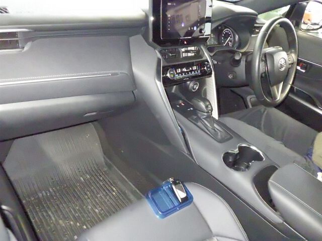 2024 Toyota Harrier G auction photo 3