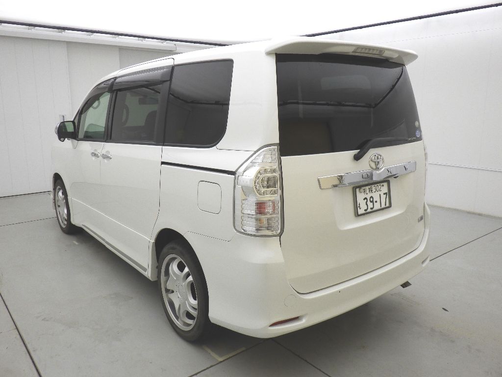 2012 Toyota Voxy 4WD ZS煌II auction photo 5