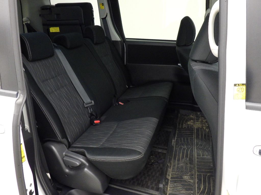 2012 Toyota Voxy 4WD ZS煌II auction photo 7