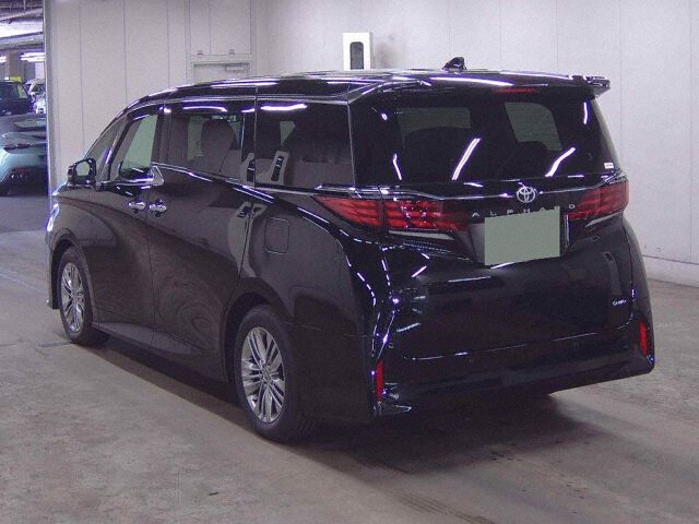2026 Toyota Alphard Z auction photo 2