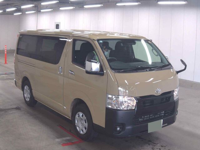 Japan Auction Vehicles 8 2025 Toyota Hiace Long Super GL 4WD auction photo