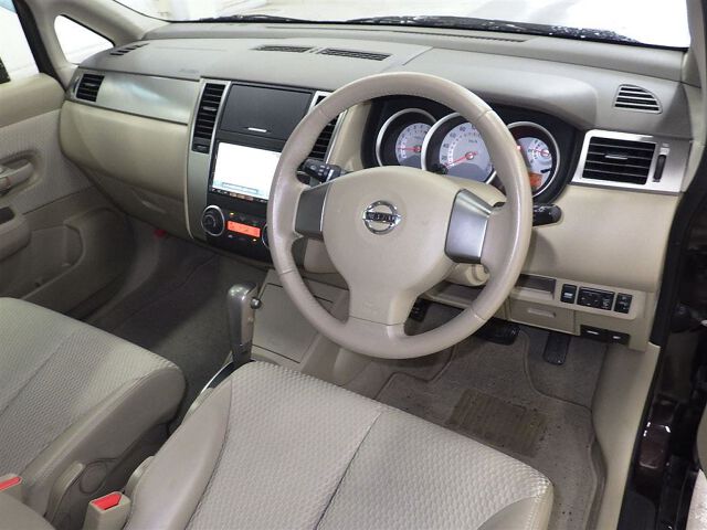 2012 Nissan ティーダ 15M auction photo 3