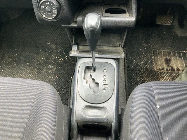 2018 Toyota Succeed UL auction photo 5