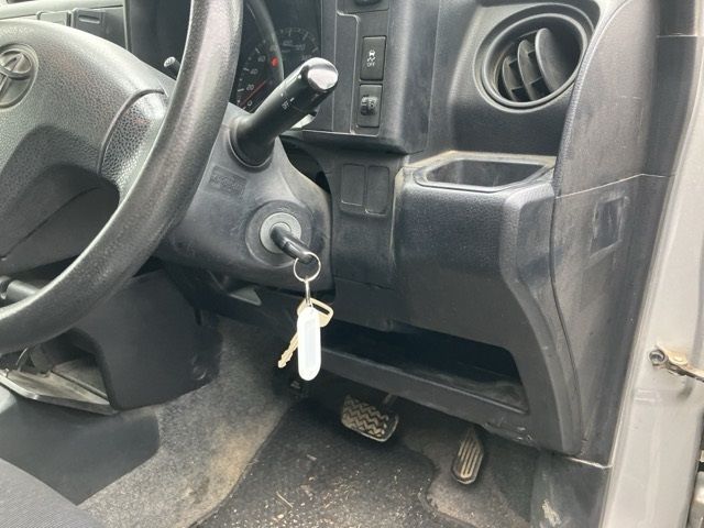 2018 Toyota Succeed UL auction photo 6