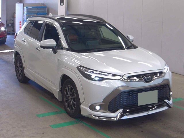 Japan Auction Vehicles 8 2025 Toyota Corolla Cross ハイブリッドZ auction photo