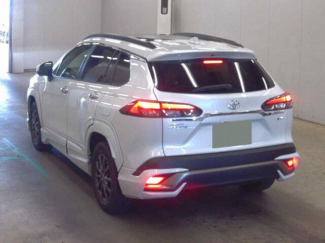 2025 Toyota Corolla Cross ハイブリッドZ auction photo 2