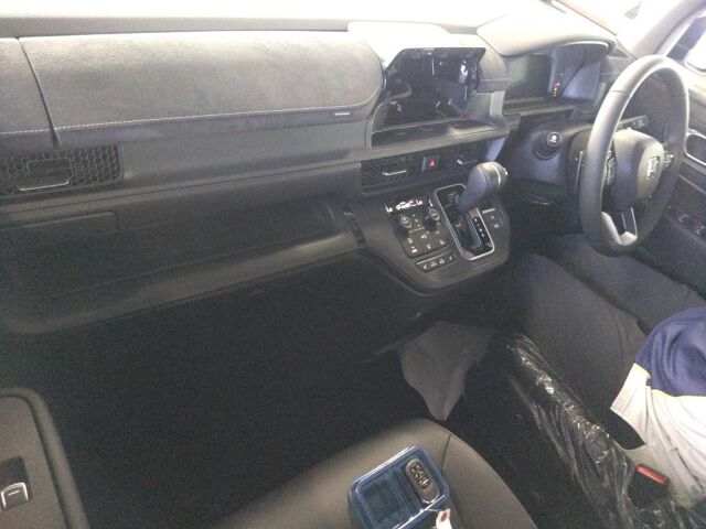 2026 Honda Stepwgn Spada Premium L 4WD auction photo 3