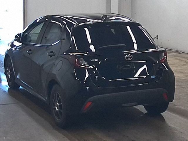2024 Toyota Yaris G auction photo 2