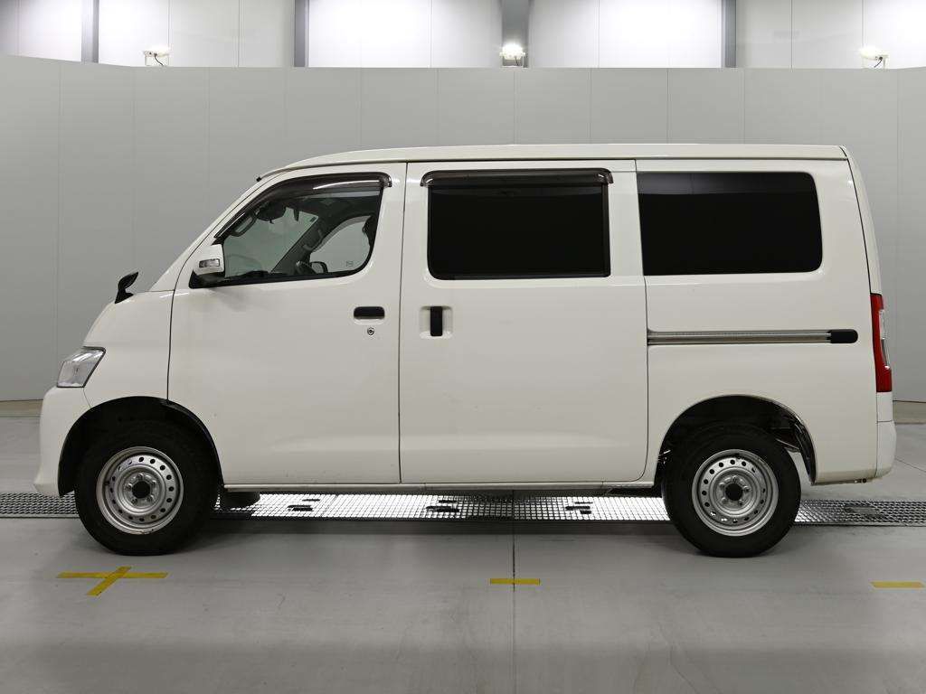 2021 Toyota TownAce Van GL auction photo 4