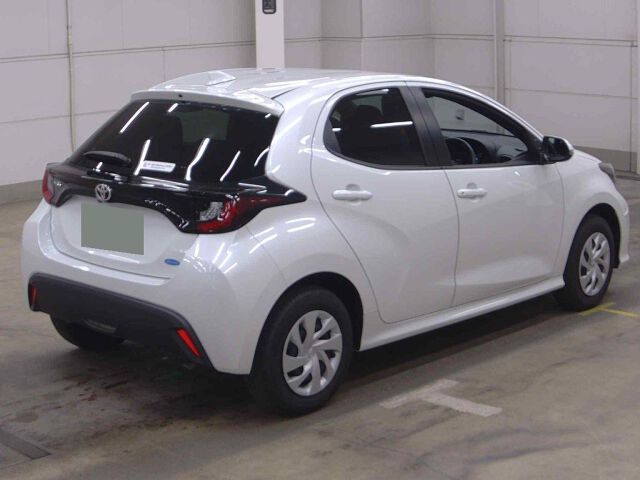 2025 Toyota Yaris X 4WD auction photo 5