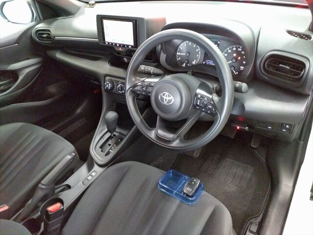 2025 Toyota Yaris X 4WD auction photo 3