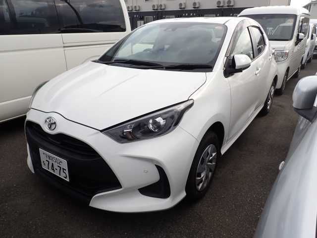2021 Toyota Yaris X 4WD Japan auction vehicle
