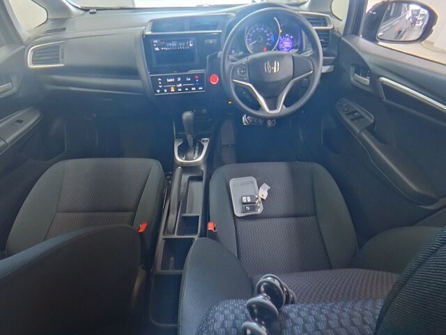 2018 Honda Fit 13G・F auction photo 3
