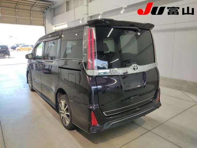 2019 Toyota Noah 4WD Si auction photo 2