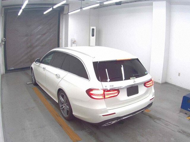 2017 Mercedes-Benz E-Class Station Wagon auction photo 2