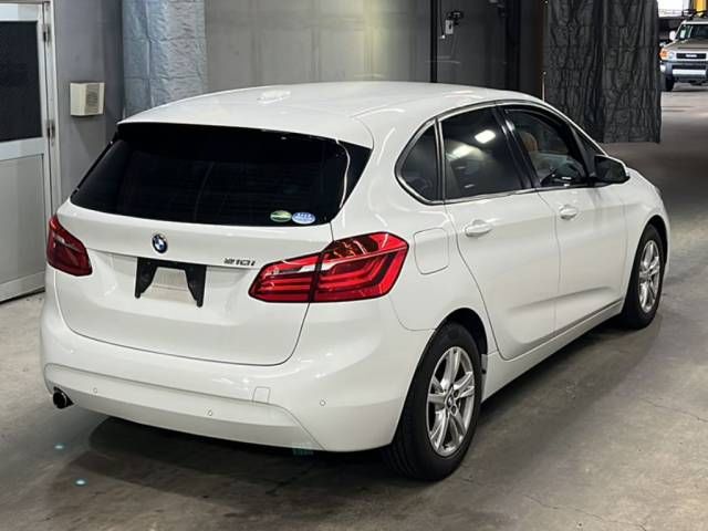 2016 BMW 2 Series 218iアクティブツアラー auction photo 5