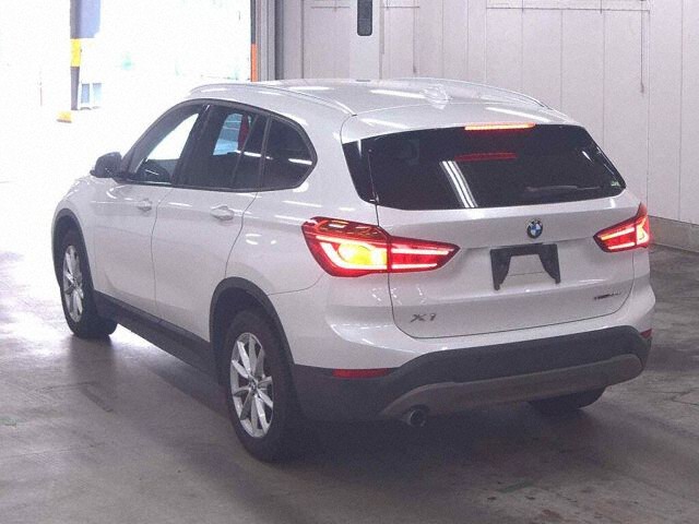 2019 BMW X1 XDRIVE18D 4WD auction photo 2