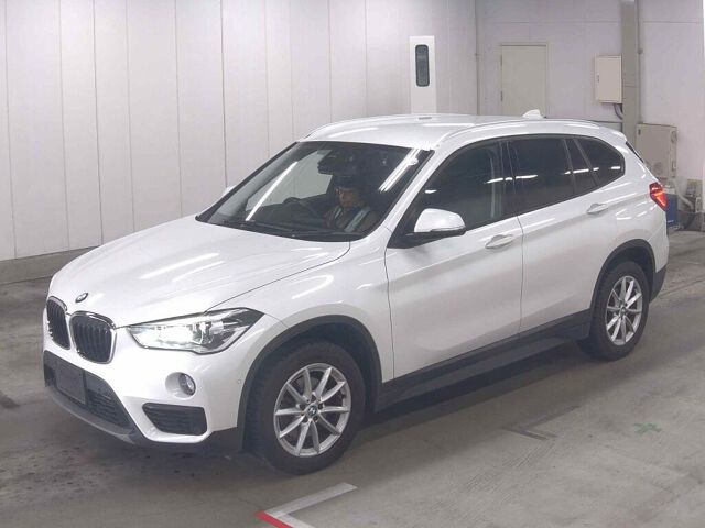 2019 BMW X1 XDRIVE18D 4WD auction photo 4