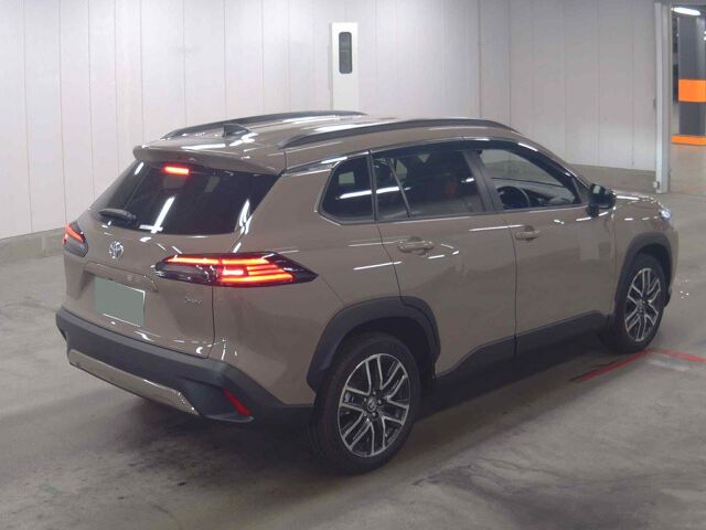 2025 Toyota Corolla Cross Hybrid Z 4WD auction photo 5