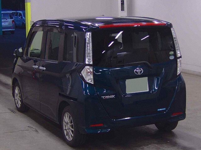 2018 Toyota Tank G S auction photo 2