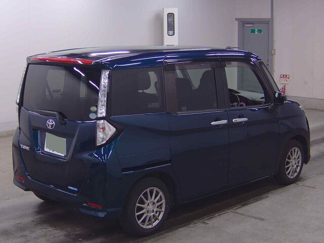 2018 Toyota Tank G S auction photo 5