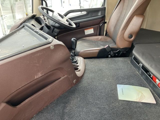 2021 Hino Profia Aluminum Wing auction photo 5